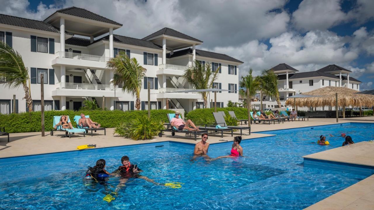 Hotel Grand Windsock Bonaire à Playa Extérieur photo